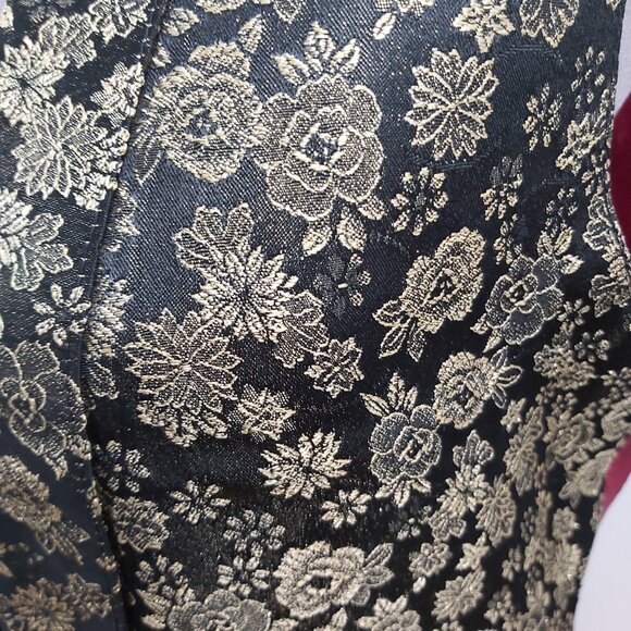 Vest - Black and Metallic Gold Brocade Fabric Burgundy Lining - Medium - Unisex - Picture 2 of 11